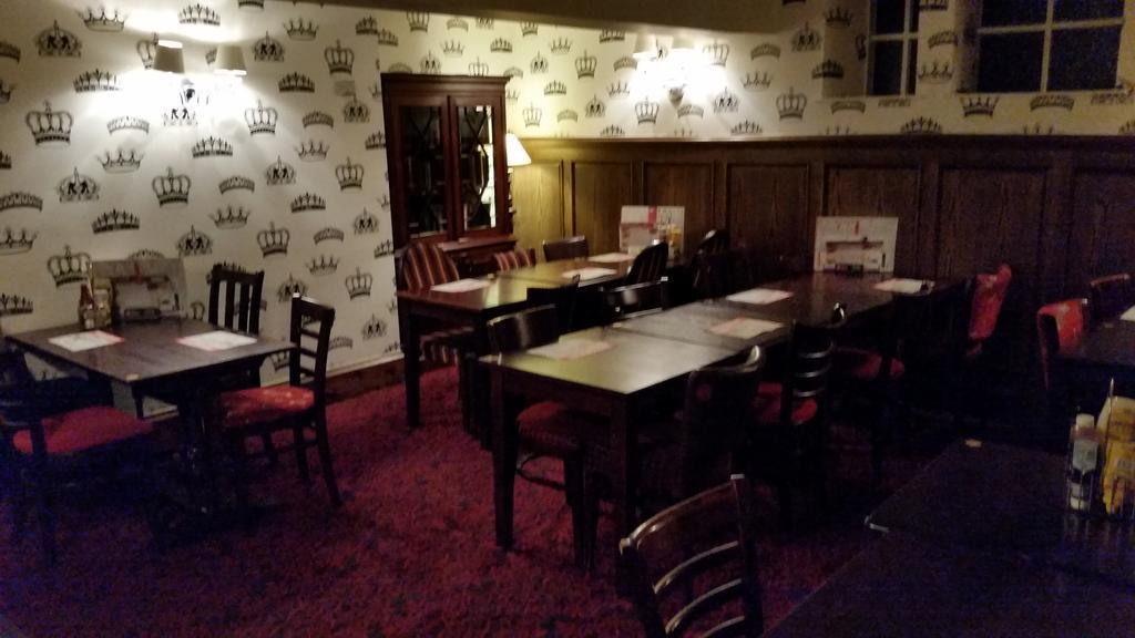 The Three Tuns Hotel Wetherspoon Thirsk Zewnętrze zdjęcie